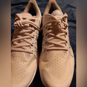 Nike zoom winflo 8 running shoes